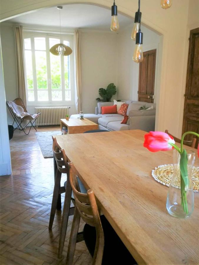 Charmante Maison Bourguignonne Avec Grand Jardin Et Parking モンバール エクステリア 写真